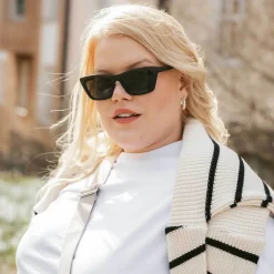 Aarni Fay Aurinkolasit, Eebenpuu