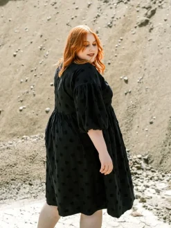 Aarre Elena Mekko, Musta Big Dot