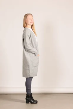 Monica Neuletakki, Vaaleanharmaa