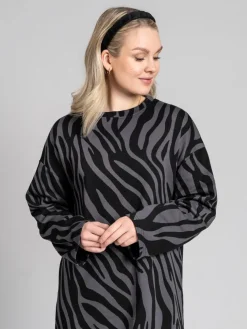Riva Aallot Mekko
